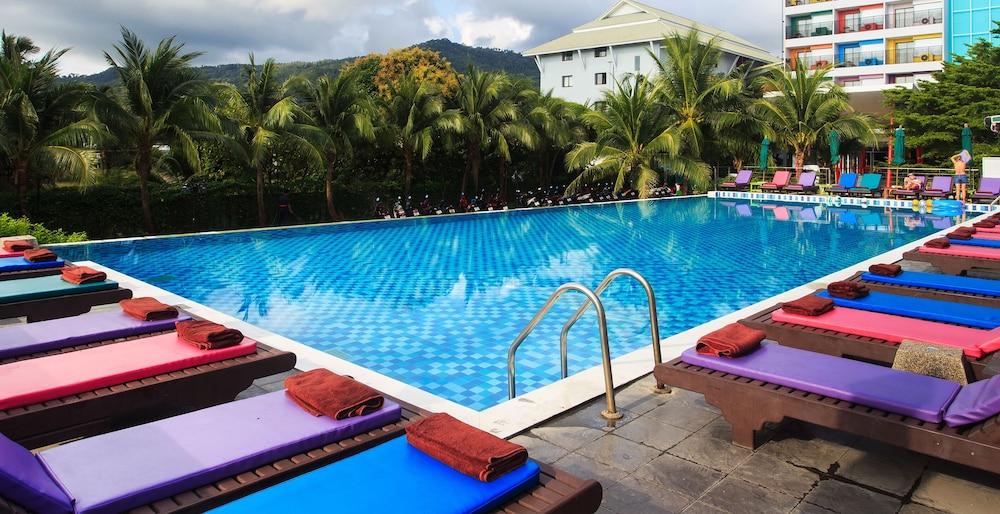 Samui Verticolor Hotell 3*